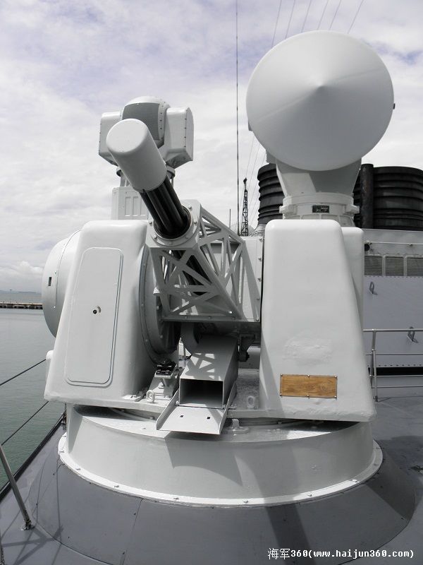  p>730型30毫米近防炮系统,指中国海军7管30毫米舰炮,研制于上个世纪