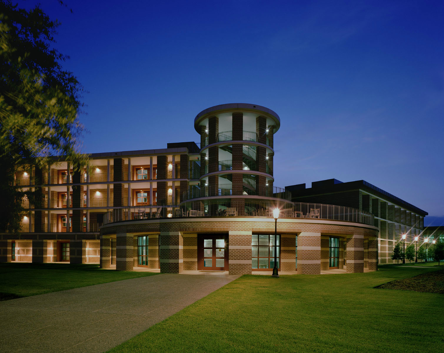  p>布朗大学(brown university)创立于1764年,是全美第七古老的大学