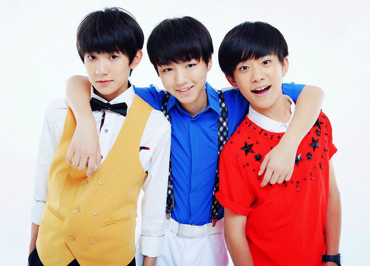  p>tfboys,中国内地男子演唱组合,由 a target="_blank" href="/item