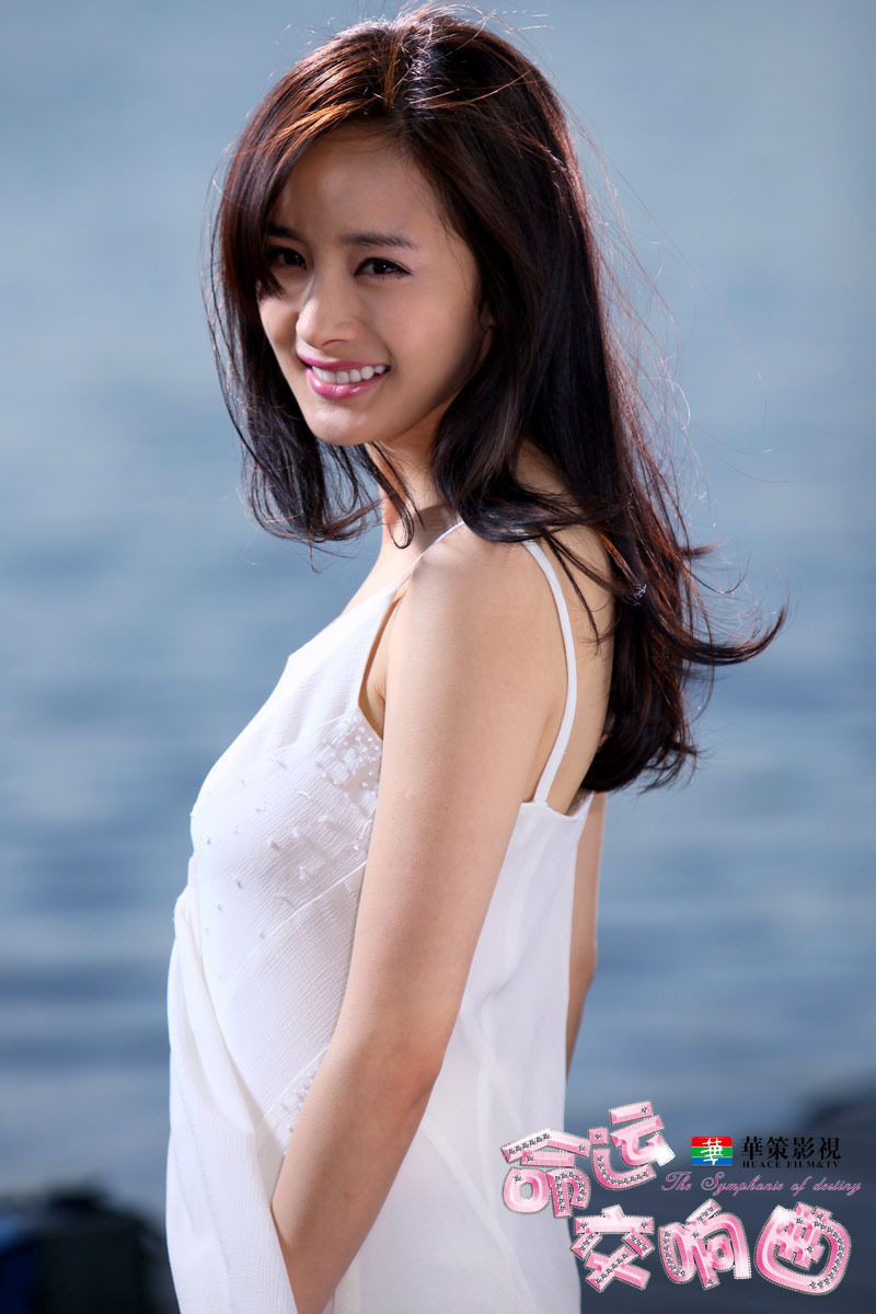  p>杨幂,1986年9月12日出生于北京市,中国内地影视女演员,流行乐歌手