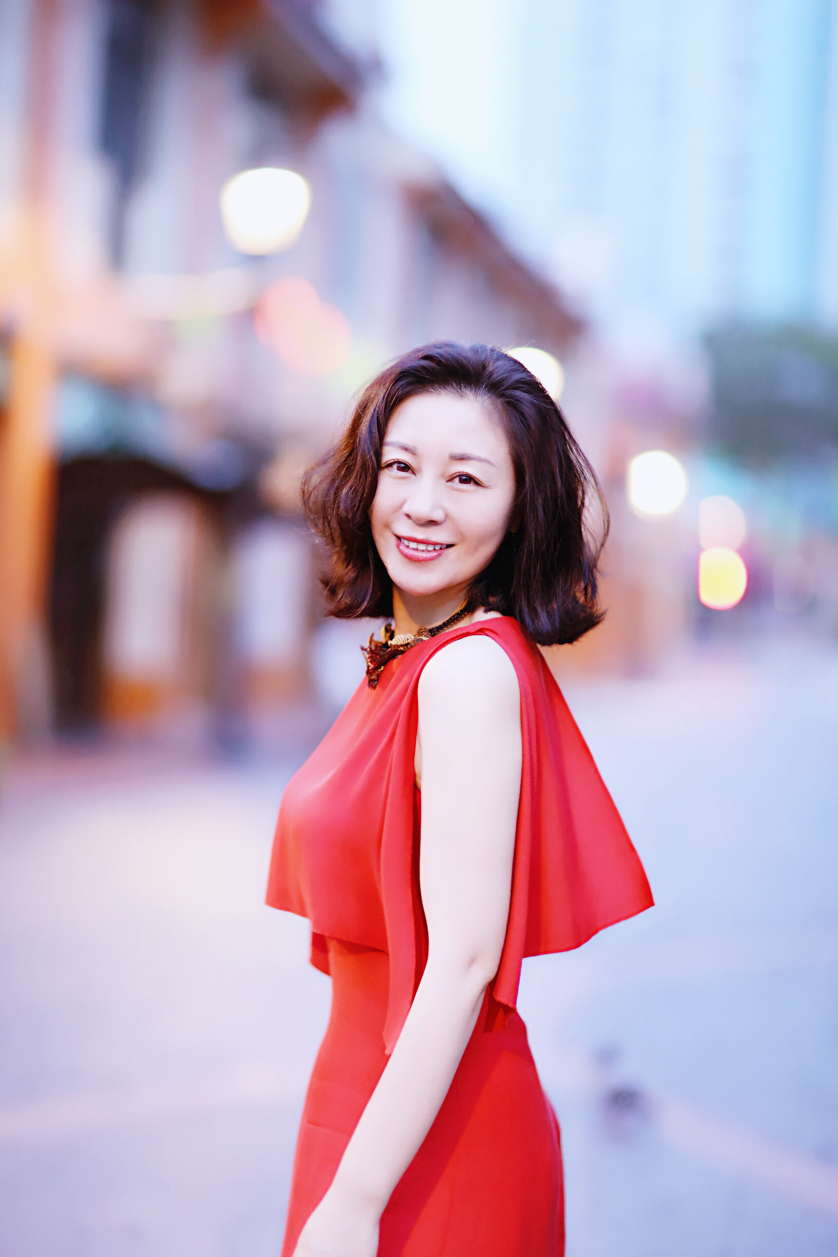 data-lemmaid="1736818">上海戏剧学院 /a>舞美系,中国内地女演员