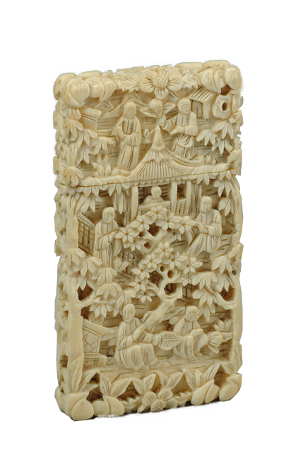 p>仿古牙雕人物名片盒是南京市民俗博物馆藏品. /p>