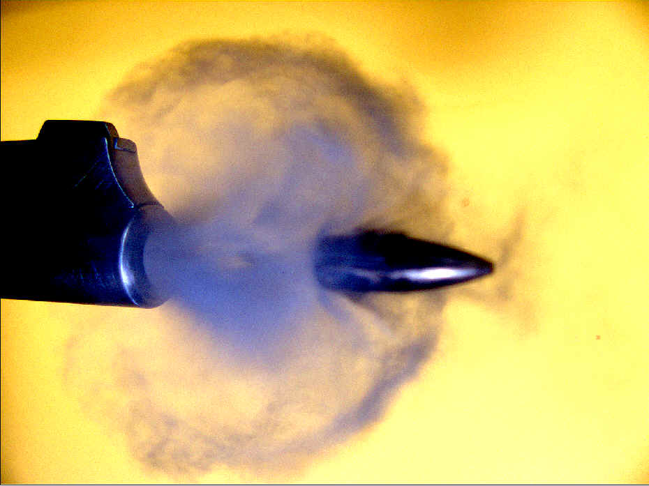 枪口动能一般通过公式枪弹的枪口动能等于子弹质量与出膛速度平方的