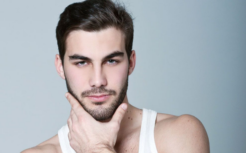  p>男士美白(men whitening)是指男士对皮肤做的洗护美白工作.