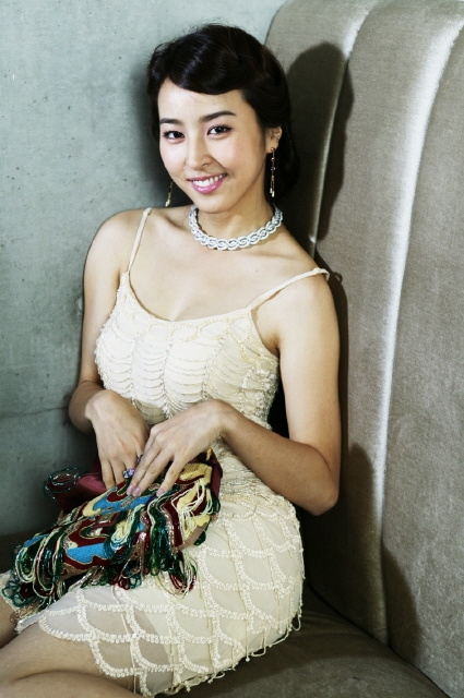  p data-id="gntkg2melj">韩惠珍(         ),1981年10月27日出生于