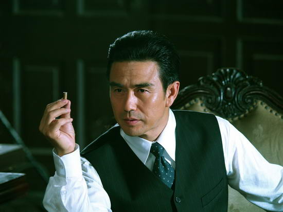 白凡,1962年5月4日出生于北京市东城区,毕业