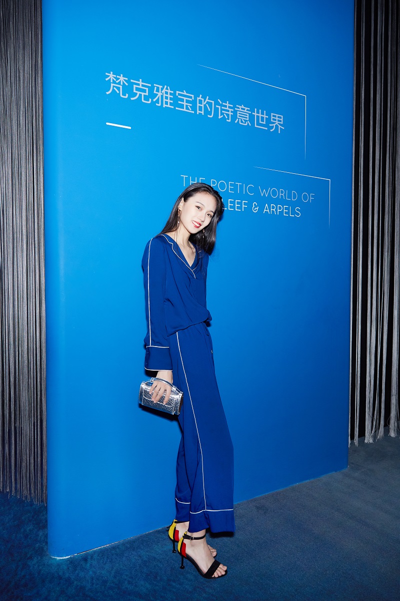  p data-id="gnapu65d8g">吴了了,女,中国内地女演员.