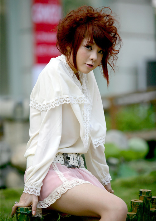  p>张璇(tr    ng tuy   n),原名张梦璇,1992年4月1日出生于越南永隆