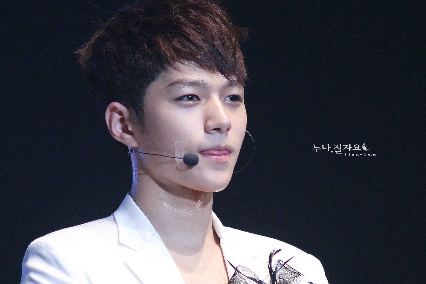 kim myung soo) /i>,1992年3月13日出生于韩国首尔特别市,韩国男歌 