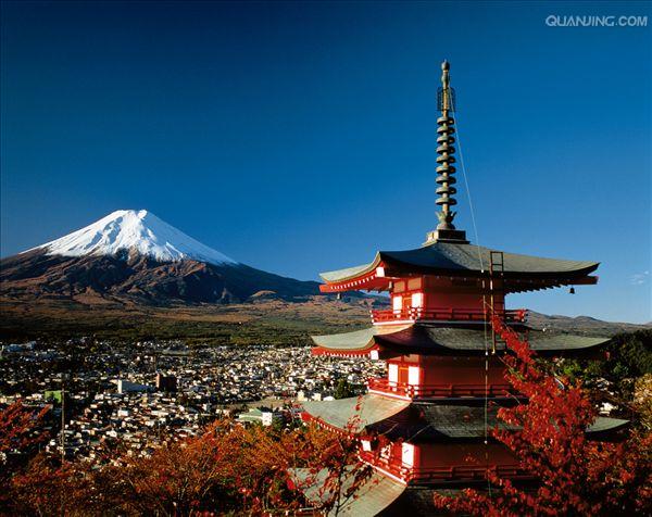 lemmaid="344037">本州岛 /a>中南部,东距东京约80千米,跨越在日本 a