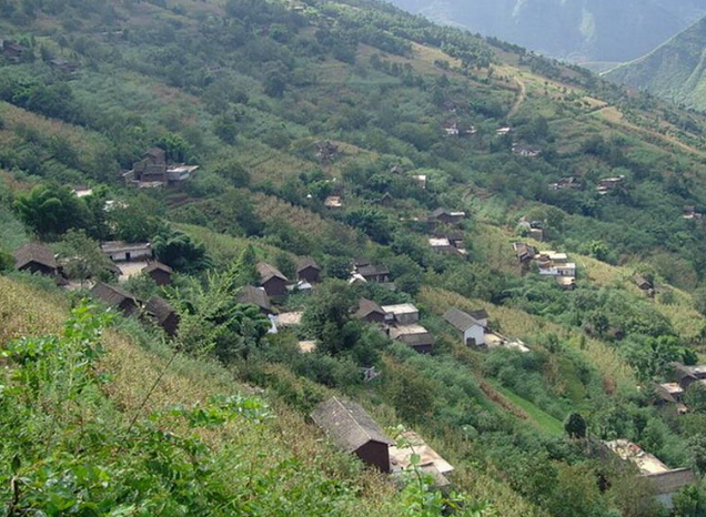  p>高坎自然村,隶属于云南省昭通市镇雄县盐源镇木歪村,属于山区.