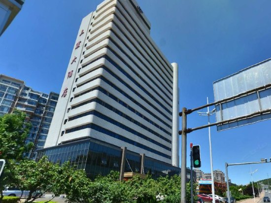 大连三寰大酒店