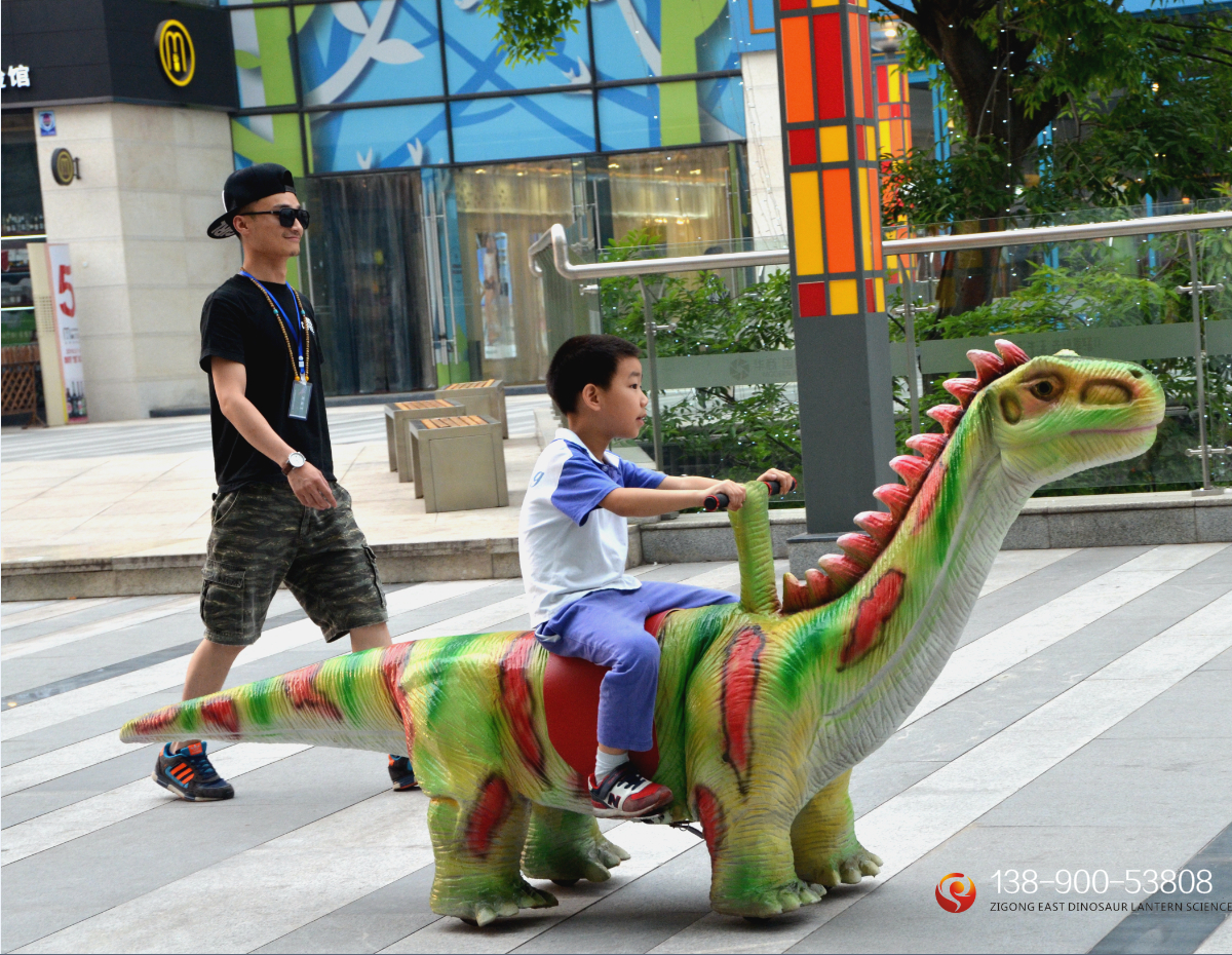  p> a target="_blank" href="/item/仿真恐龙/218720" data-lemmaid=