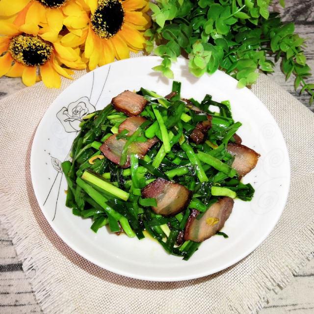 韭菜炒腊肉