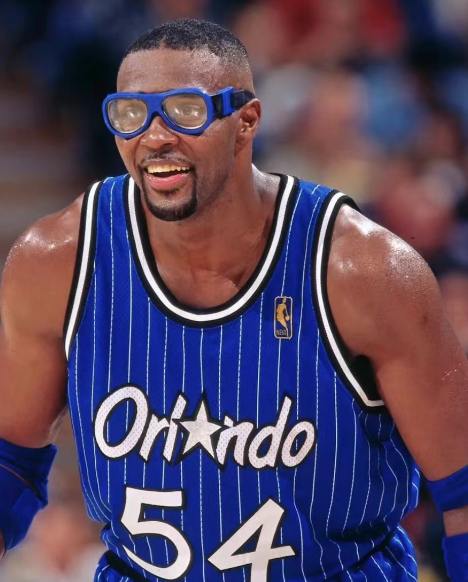 p data-id="go07tx1ky6">霍勒斯·格兰特(horace grant),1965年7月4