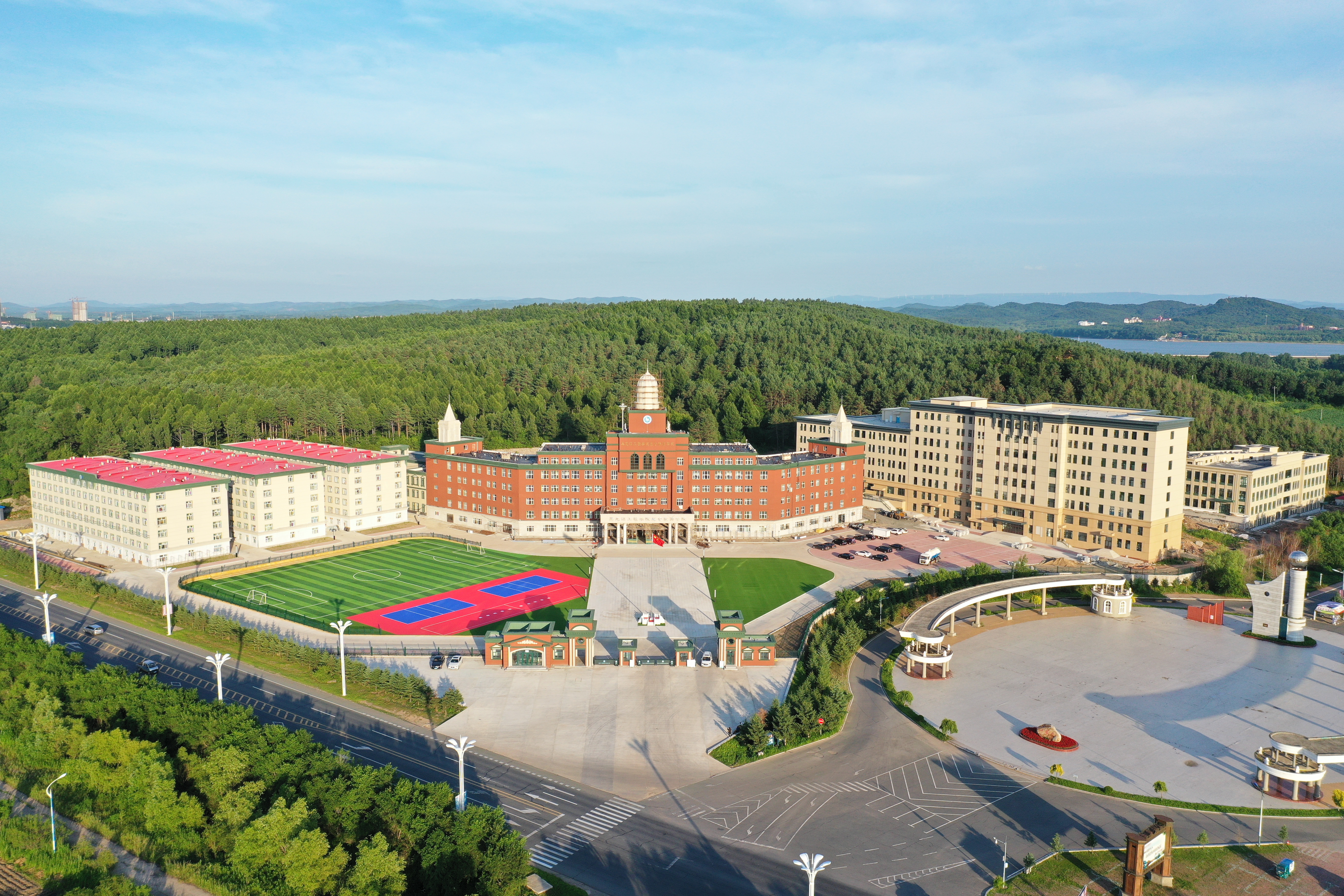  p> b>黑龙江工程学院昆仑旅游学院 /b>,是经 a target="_blank" href