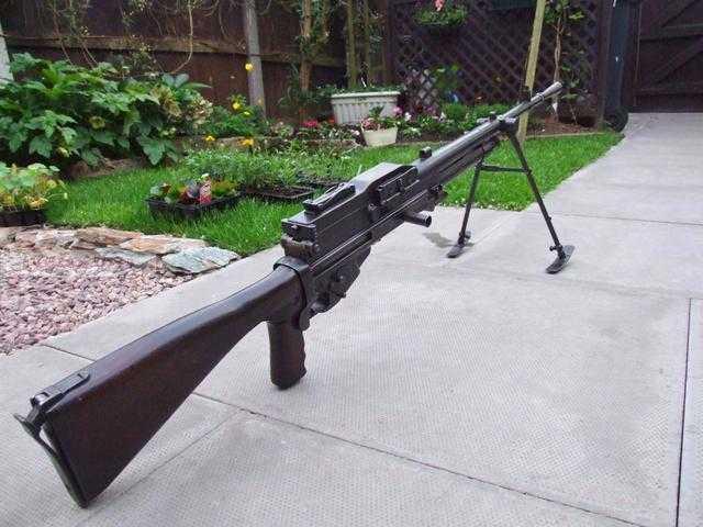 哈奇开斯轻机枪