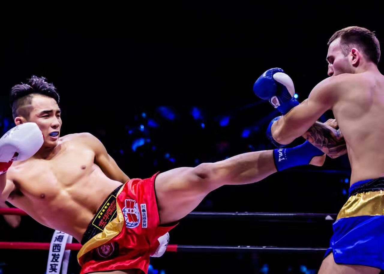  p>黄健杰,1997年10月12日出生于福建省厦门市同安区,中国散打运动员