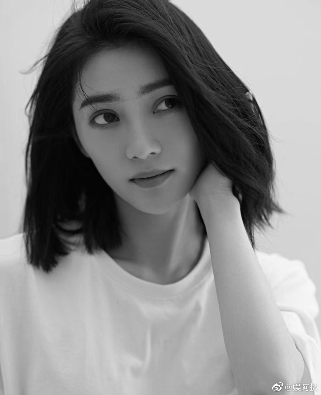  p>李则慧,1996年1月6日出生于湖南省常德市,黑金点星旗下艺人.