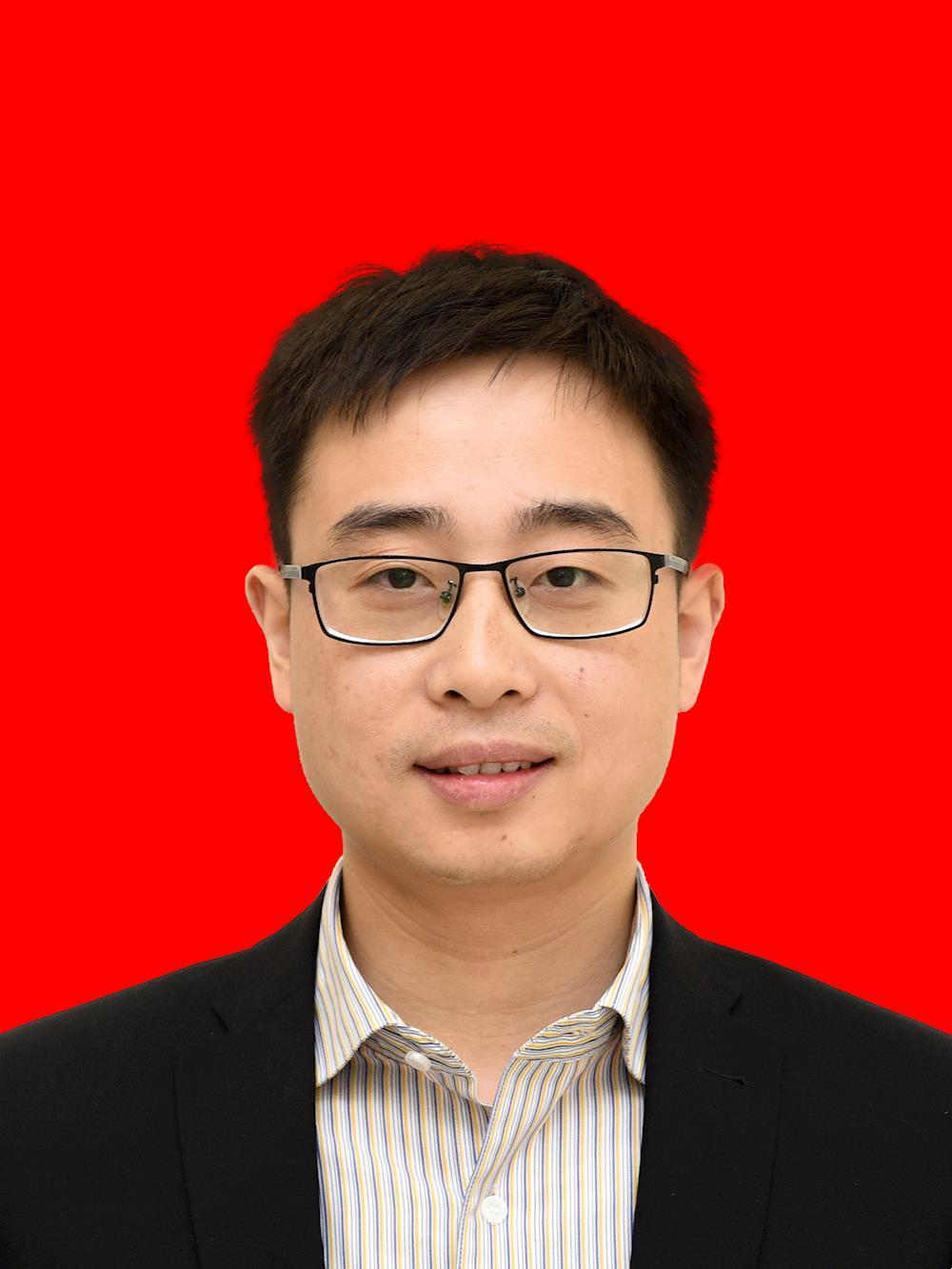  p>周平,现任湖南省常德市 a target="_blank" href="/item/汉寿县