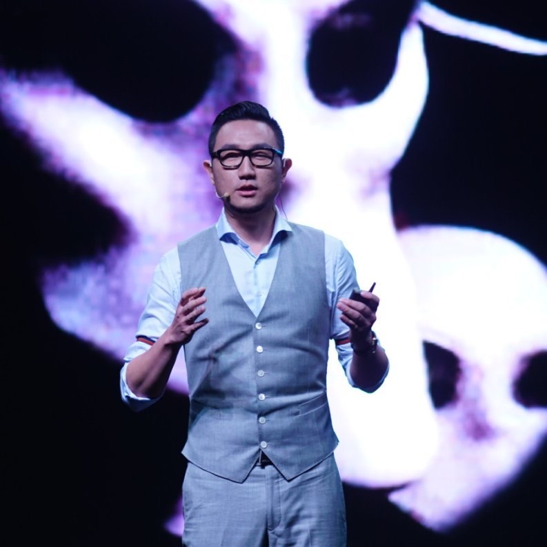 blank" href="/item/上海电视艺术家协会/1989649"