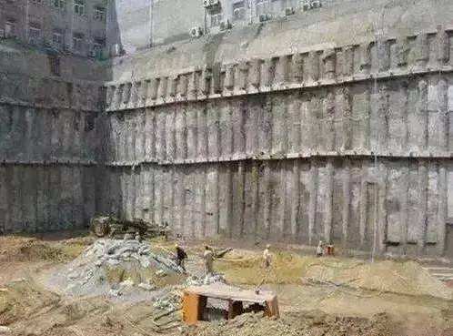 重力式水泥土墙