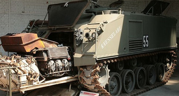 美国m75履带式装甲人员输送车