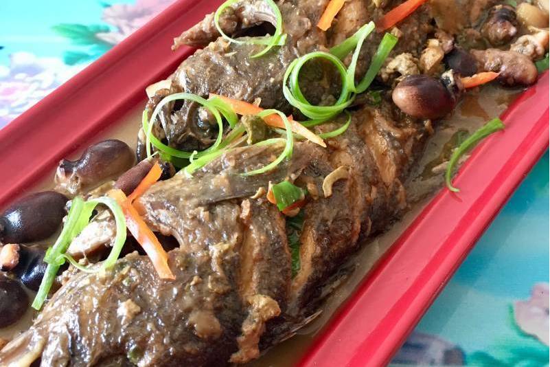 ">玉兰片 /a>,鲜香菇等,调料为姜,葱,盐等,通过微火炖制的做法而成