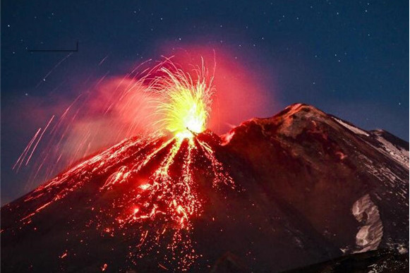 苏佛里耶尔火山