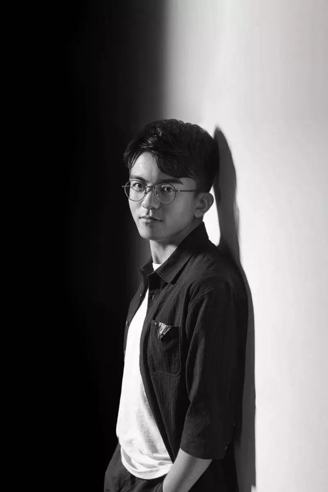  p>毕啸天,男,1993年出生,清华大学化工系博士生,他给自己的定义是"一