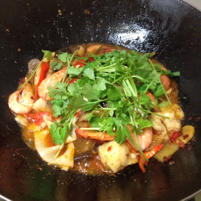  p data-id="gnwv11dunk">冬瓜炖香蟹是一道家常菜肴,不含防腐剂,制作