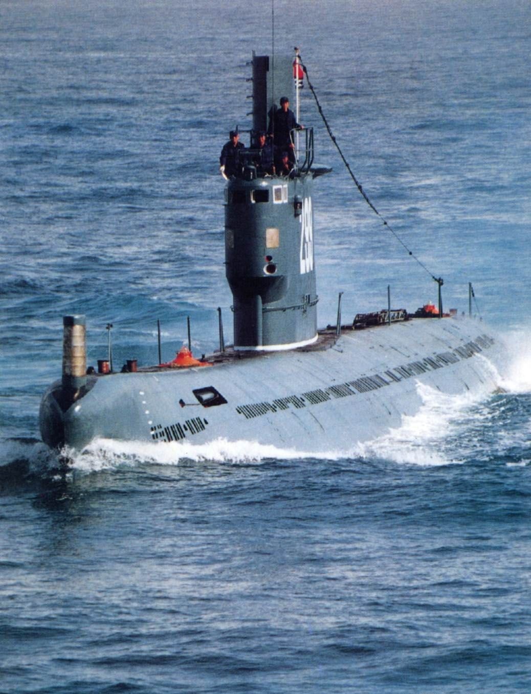  p>633型潜艇(俄文: b>проекта 633 /b>,中文: b>633工程, /b>