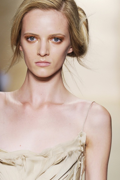  p>达丽雅·斯托寇思 (daria strokous) ,1990年9月25日出生于莫斯科