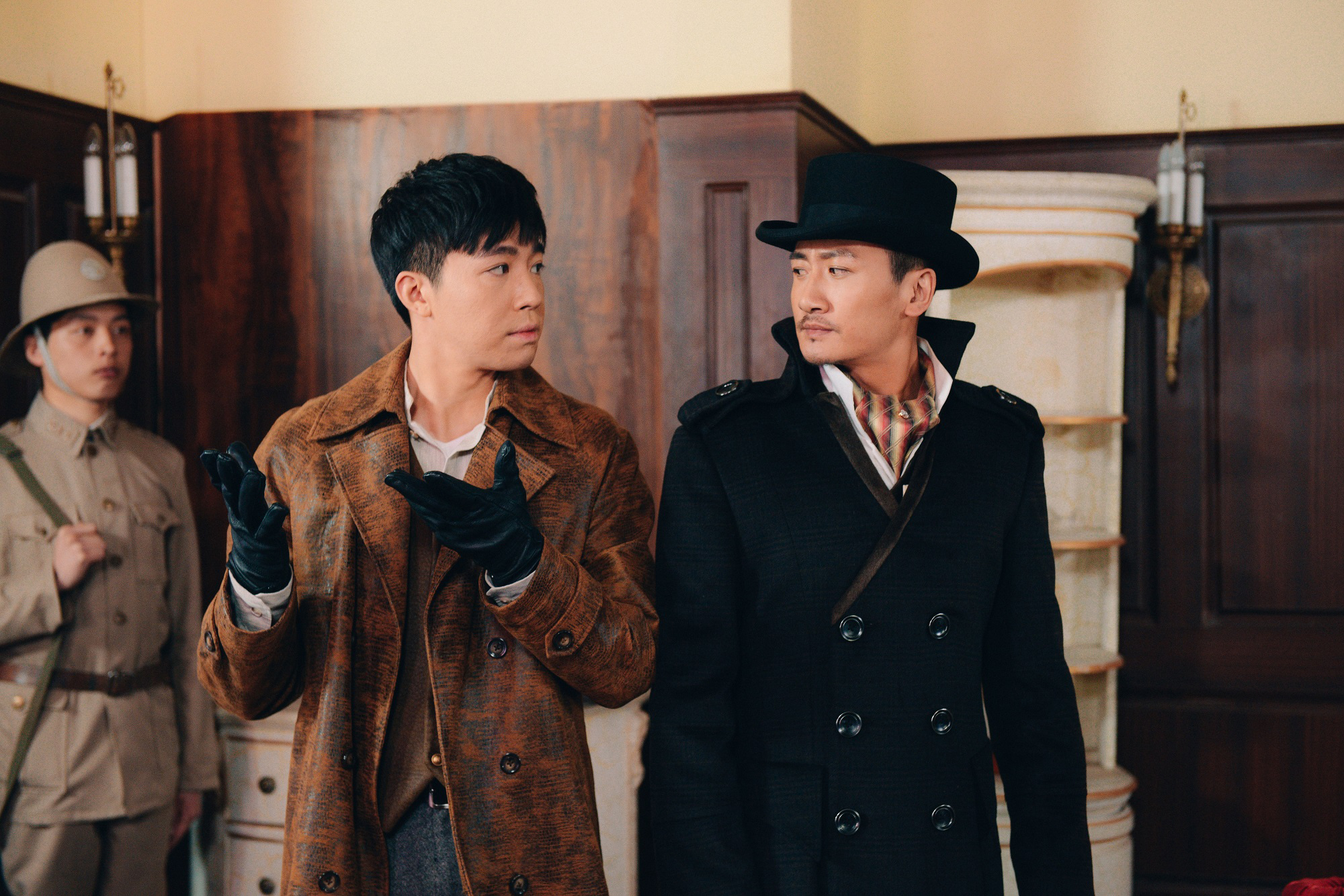 1987年3月24日出生于黑龙江省黑河市北安市,中国内地影视男演员,毕业