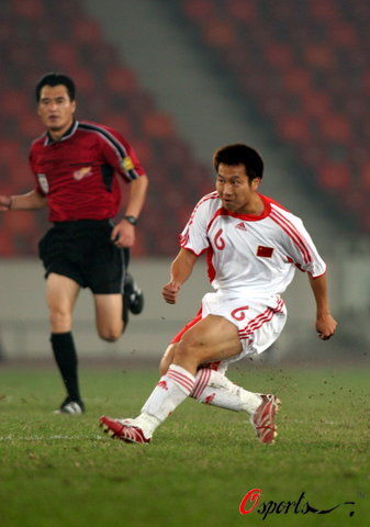  p>卢琳,1985年2月3日出生于广州,中国足球运动员,场上司职中场,现