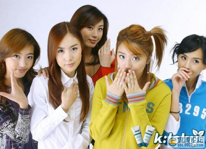 ="406127">dr music /a>公司于1997年推出的女子组合,成员由队长金ez