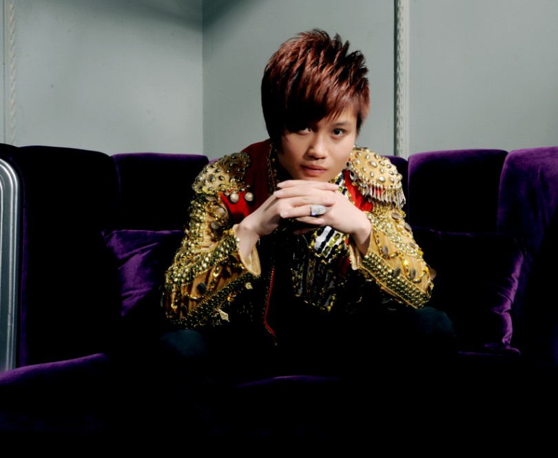  p data-id="gnyut0cufn">华强,艺名欧阳尚尚,男,中国内地原创歌手