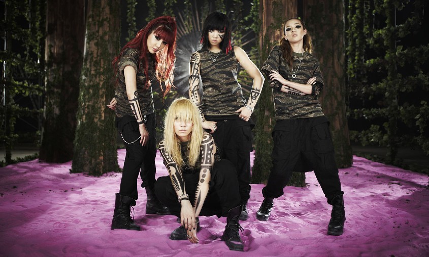  p>2ne1是韩国女子流行演唱组合,由 a href="#">李彩麟 /a>, a href="