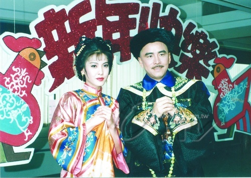 《刺马》是由鹿峰,张彻执导,姜大卫,李婉华,邵传勇等主演的武侠电视剧