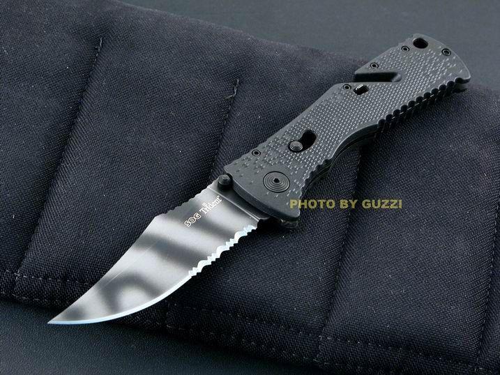 trident folder tiger stripe 虎斑纹折刀属于twitch刀型的半自动弹簧