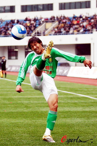  p data-id="gnwhveoz04">王长庆,1981年3月21日出生于北京市,中国