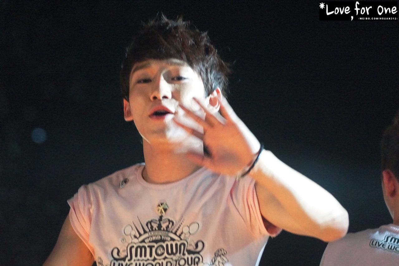  p>金钟大,艺名chen,1992年9月21日出生于韩国京畿道始兴市,韩国男