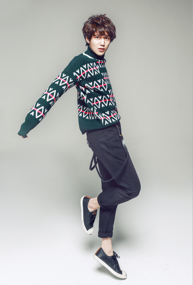  p data-id="gnbpk4epyj">许八斗, i>曾用名许峰, /i>中国内地男歌手