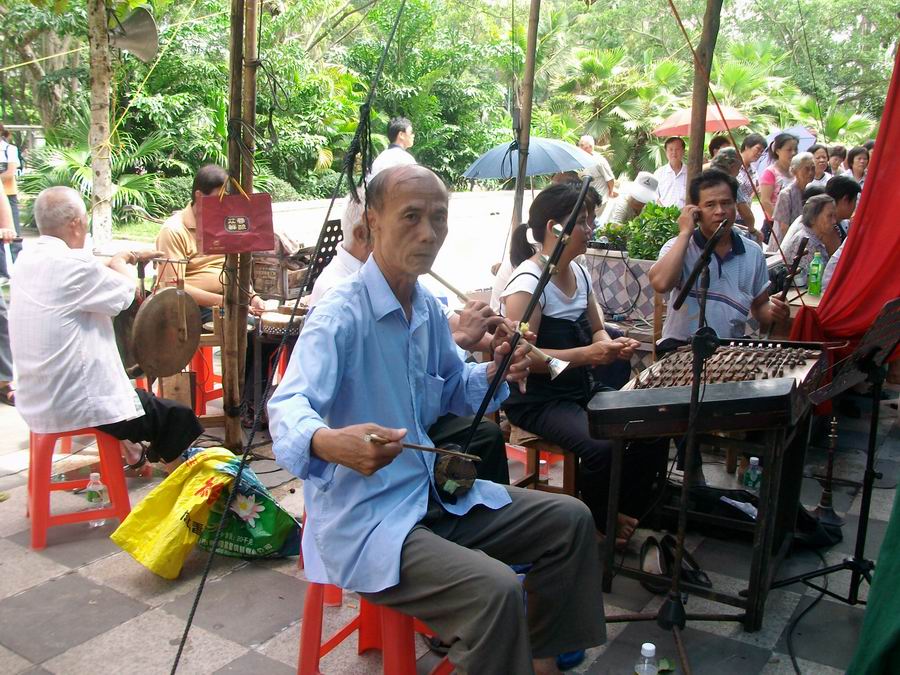  p data-id="gnbwlgloig">琼剧,又称琼州剧,海南戏, a target="_blank