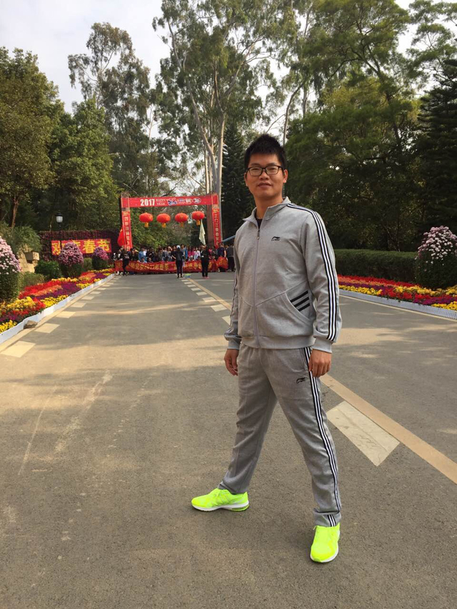 李威龙