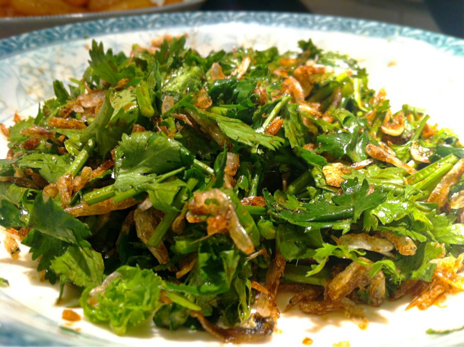 凉拌香菜虾皮