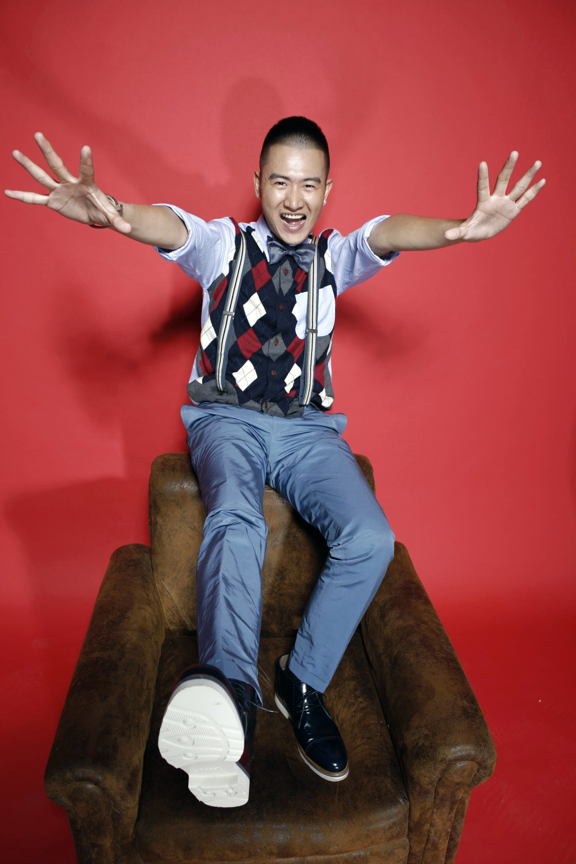  p>彭宇,1979年6月4日出生于湖南省,中国内地影视男演员,主持人,百年