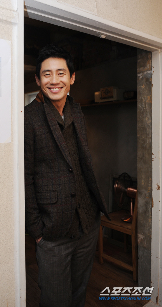  p>申河均(         ,shin ha kyun),1974年5月30日出生于韩国首尔