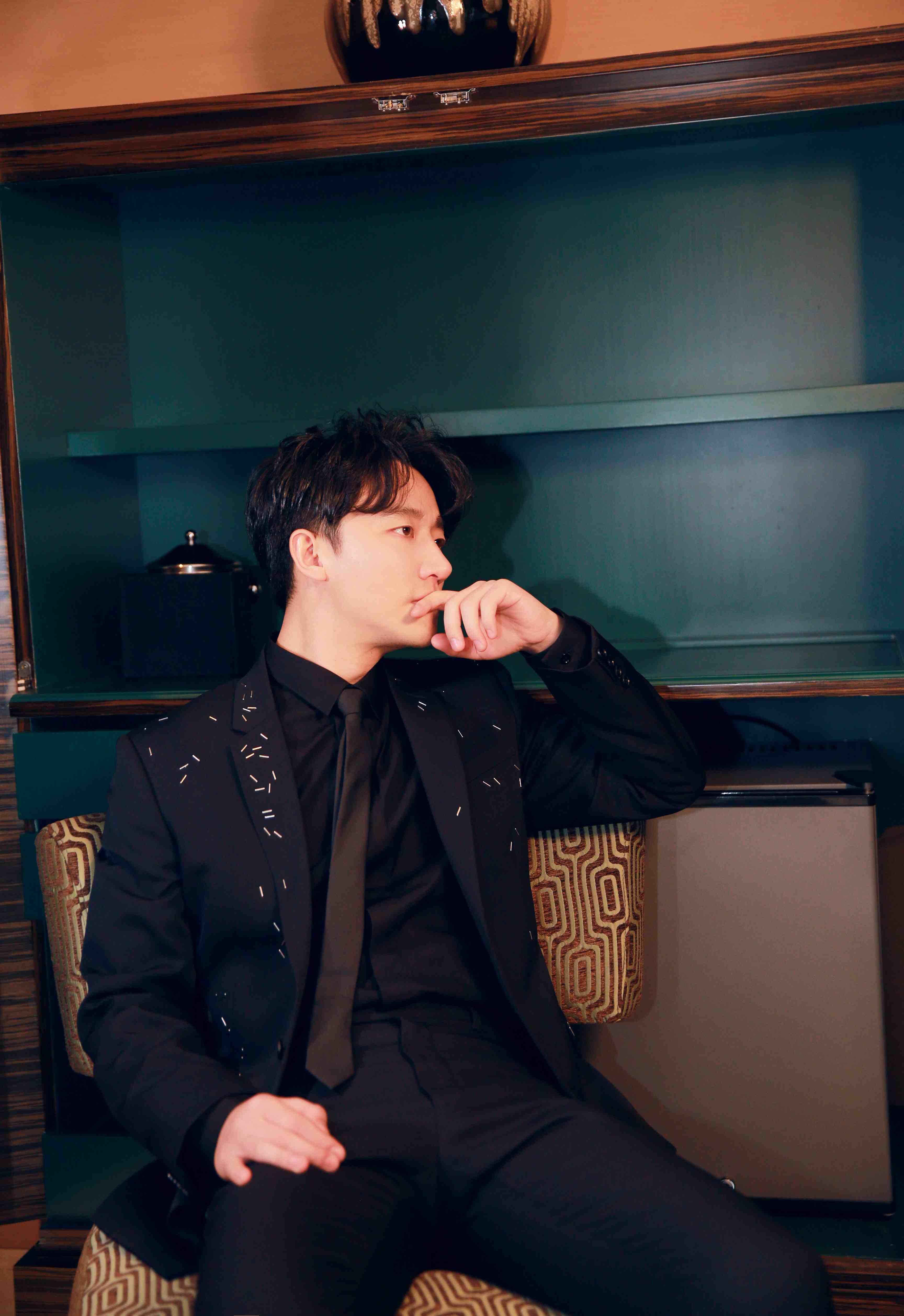  p>黄轩,1985年3月3日出生于甘肃省兰州市,中国内地影视男演员,毕业于