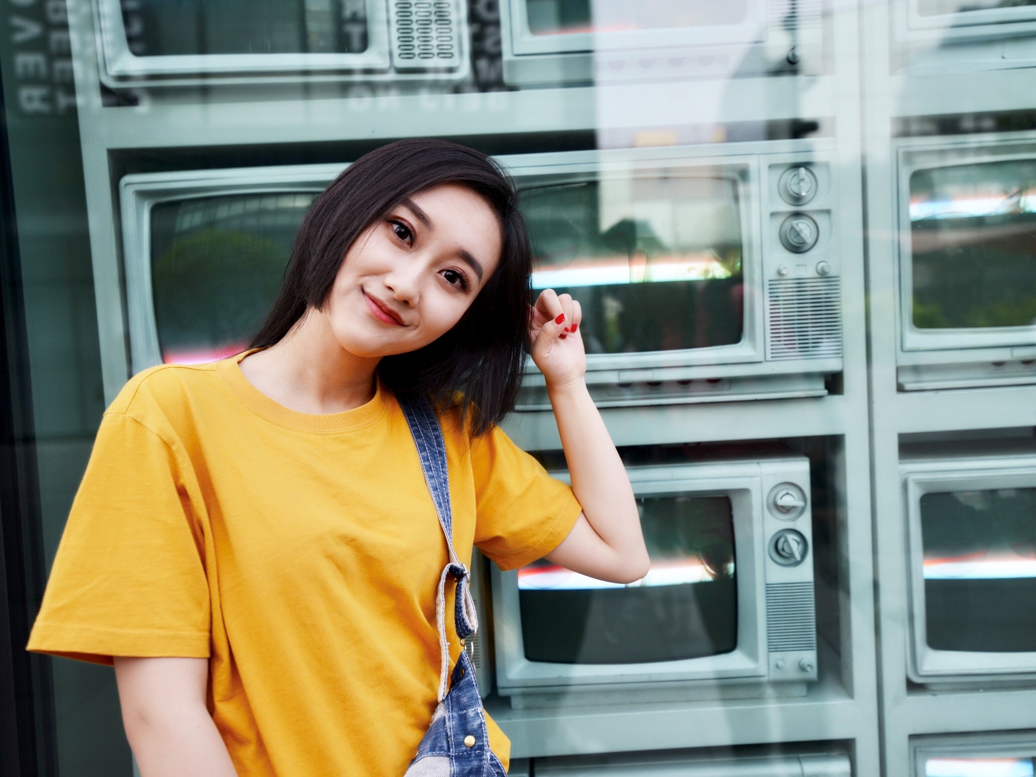  p>白欣怡,女,毕业于西北大学,搜狐演播室主持人,曾主持过西安电视台